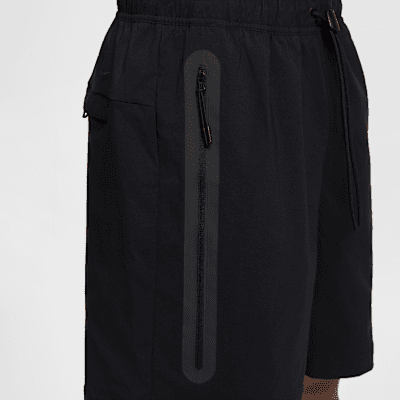 Nike.comにおけるナイキ テック メンズ ウーブン ショートパンツ